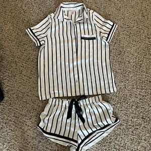 Victoria’s Secret Pajama Set